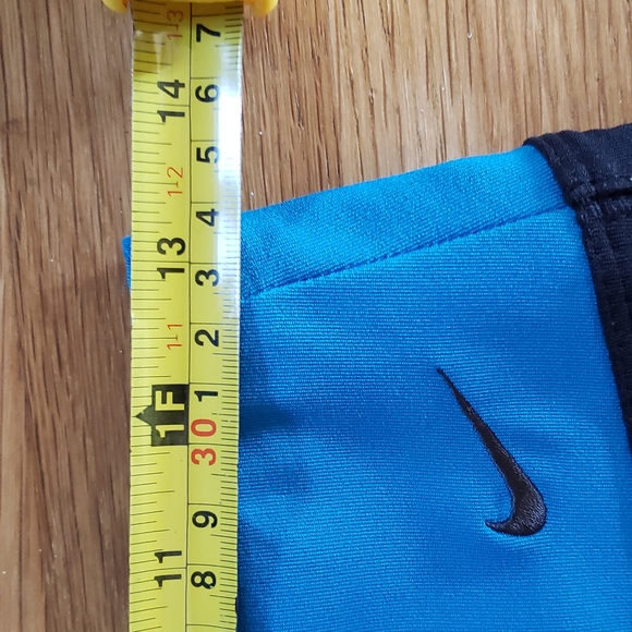 Nike Dri-Fit Black with Blue Trim Capri Athletic Pants Women's Size Small - Picture 8 of 12